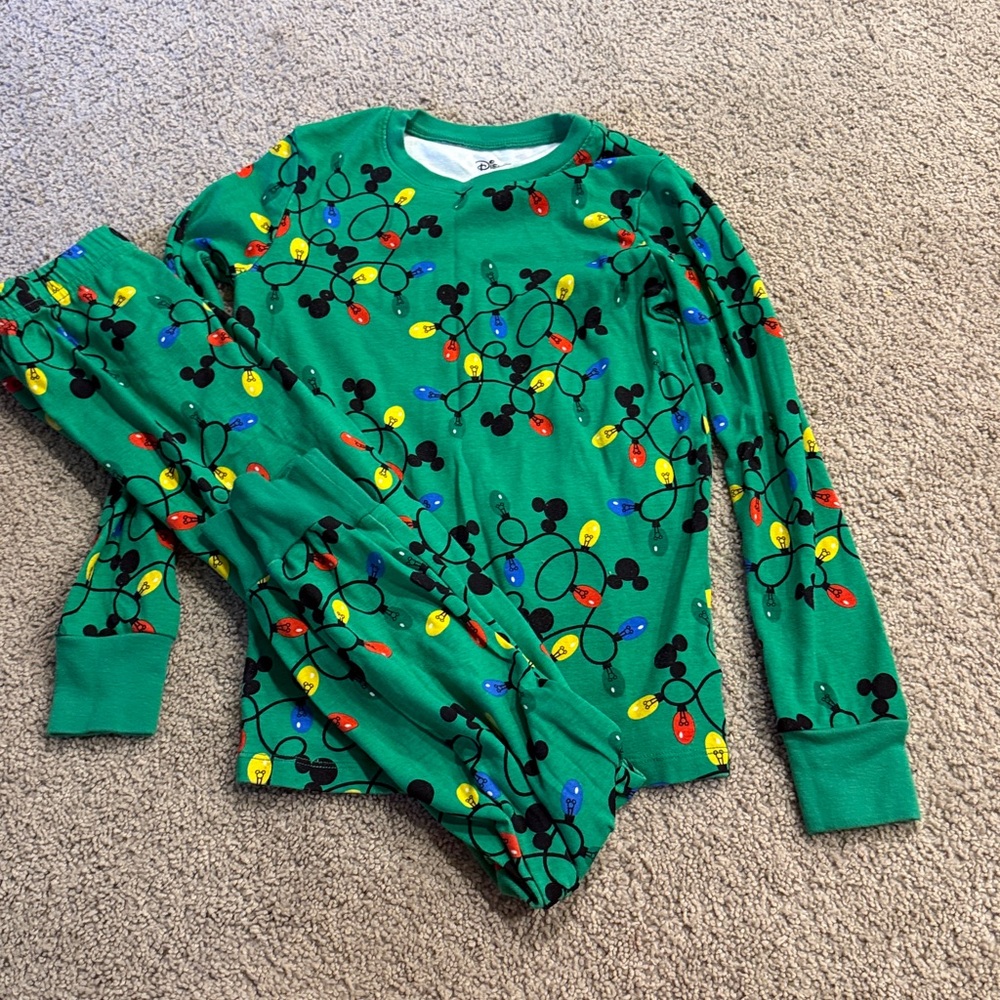 Disney Green Pajama Set with Mickey and Lights
